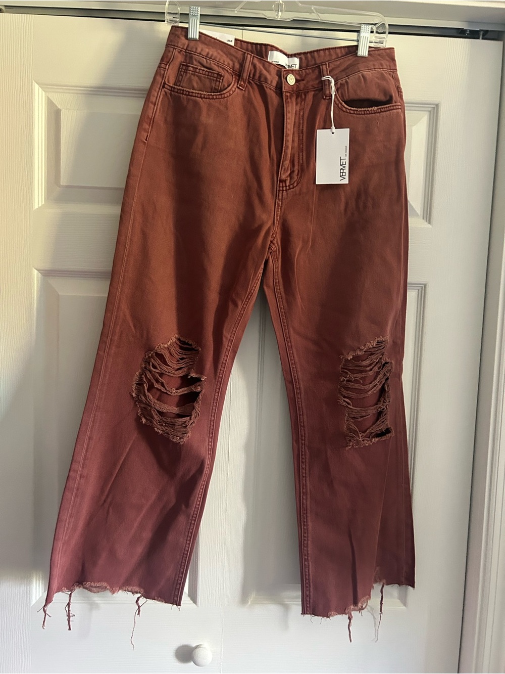 Vervet High-Rise Cropped Ripped Jeans in Brick